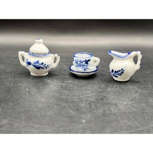 Miniature Tea Set‎ Porcelain Blue and White Floral Dollhouse Display Kids 5 Pc.